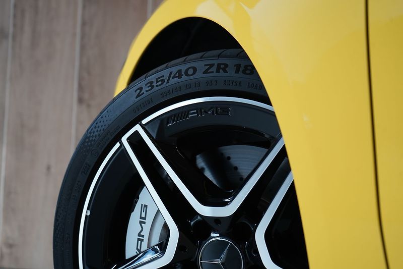 Mercedes-Benz Třídy A 35 AMG 4MATIC, AERO, Kamera - fotka 13 z 42