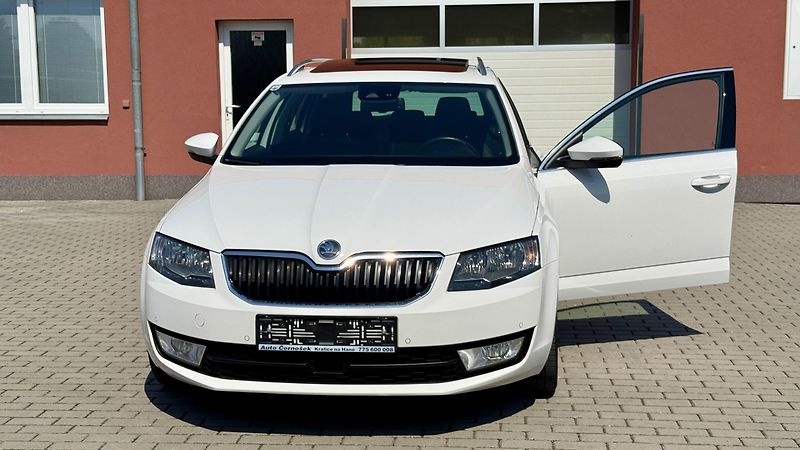 Škoda Octavia 1.4TSi*103kW*DSG*ELEGANCE*1MAJ - fotka 23 z 25