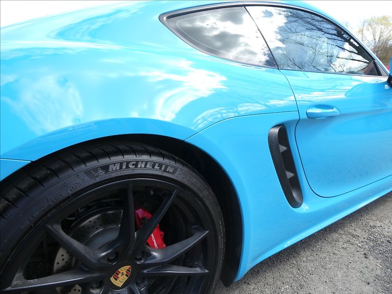 Porsche Cayman 2,5 S 257kW MIAMI BLUE, DPH - fotka 14 z 43