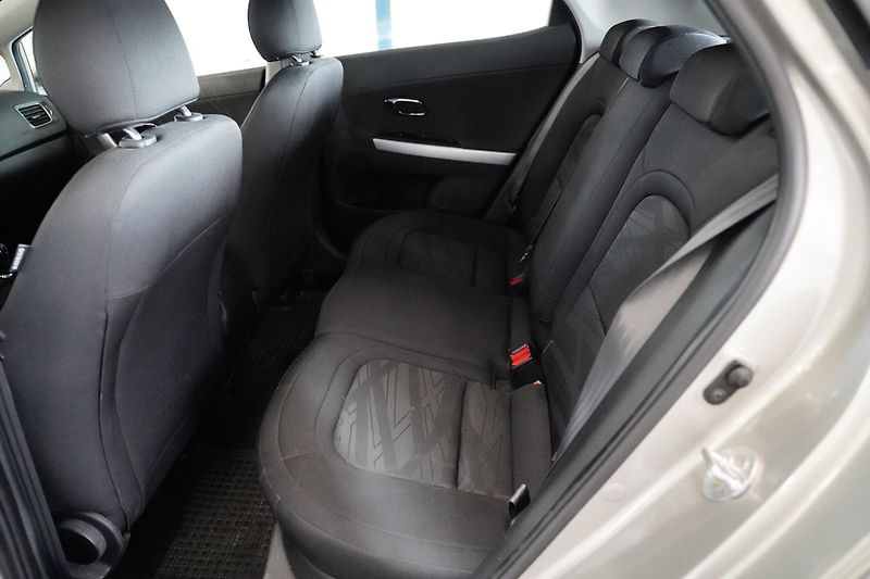 Kia Ceed - fotka 21 z 22