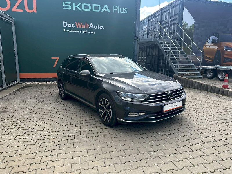 Volkswagen Passat (2023) VARIANT ELEGANCE 2.0TDI 110KW - fotka 10 z 23