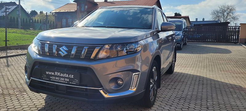 Suzuki Vitara (2018) 1,4 103kW DSG 4×4 BoosterJet - fotka 1 z 55