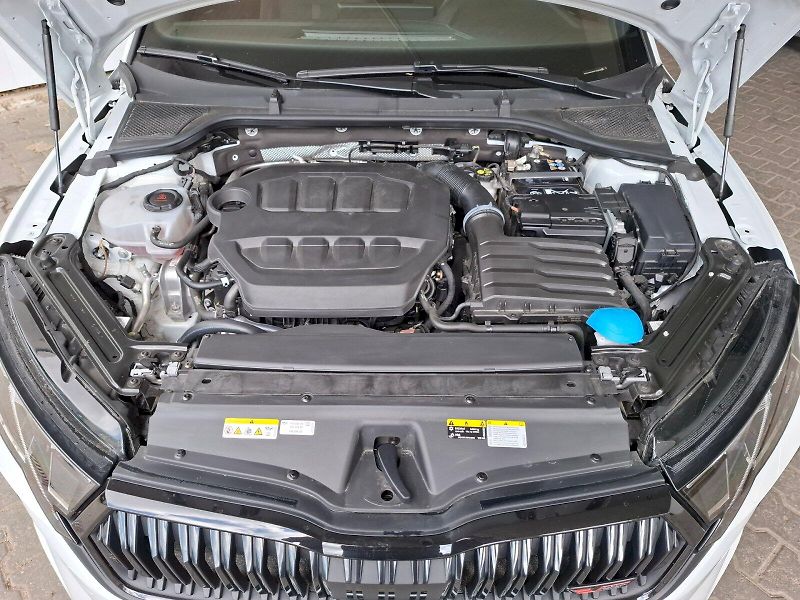 Škoda Octavia (2025) combi RS 2,0 TSI 195 KW 7-STUP - fotka 39 z 43