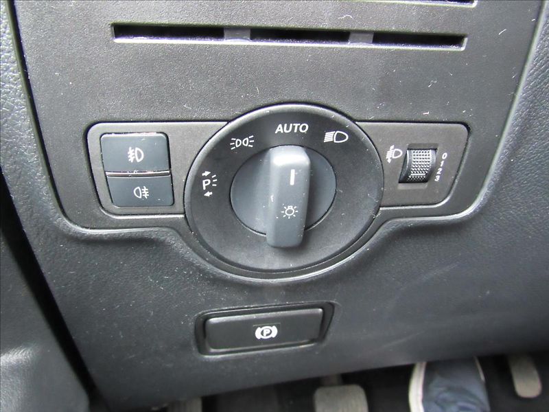 Mercedes-Benz Vito 2,1 d 114CDi 100KW 8 míst - fotka 23 z 28