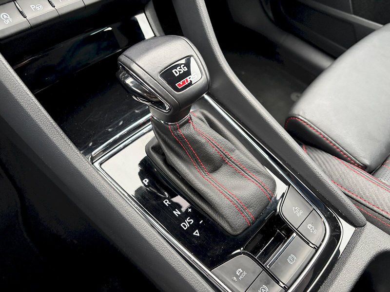 Škoda Kodiaq (2022) 4x4 DSG 2.0 TSI / 180 kW / RS - fotka 19 z 36