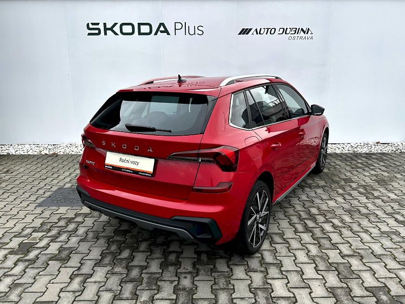 Škoda Kamiq (2024) 1.0 TSI 85kW DSG Top Selection - fotka 2 z 35