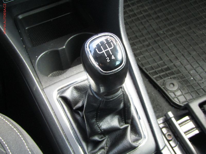 Škoda Rapid (2019) 1.0 TSi, ČR, Style, bixen - fotka 17 z 20