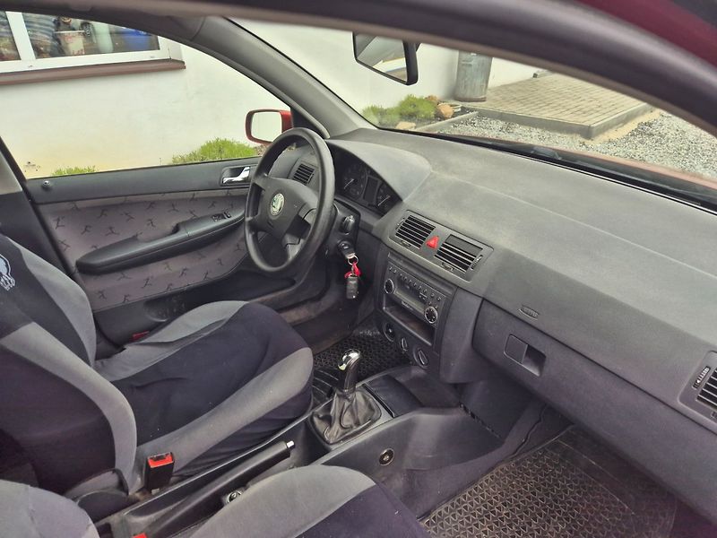 Škoda Fabia (2003) 1.2 i Tažné zařízení - fotka 11 z 19