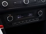 Volkswagen Polo 1,4 i 63kW Cross AutoKlima - náhled 24