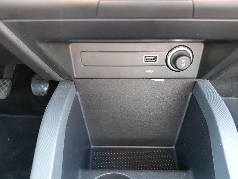 Škoda Fabia (2020) 1,0 MPi 44kW Active ČR - fotka 23 z 24