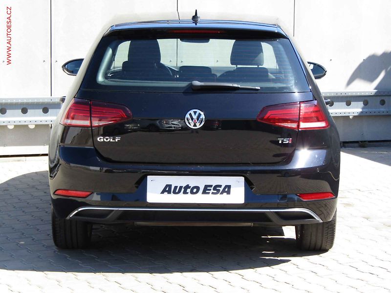 Volkswagen Golf (2017) 1.4 TSi, ČR, LED, masáž - fotka 5 z 20