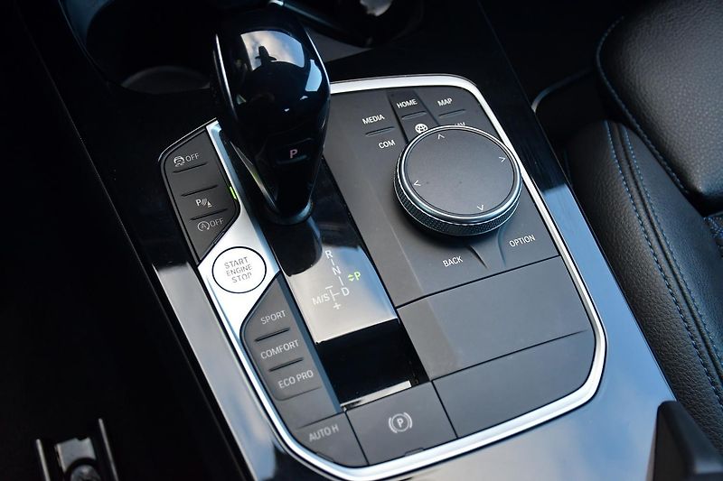 BMW Řada 2 218d M-SPORT 1M ČR - fotka 29 z 42