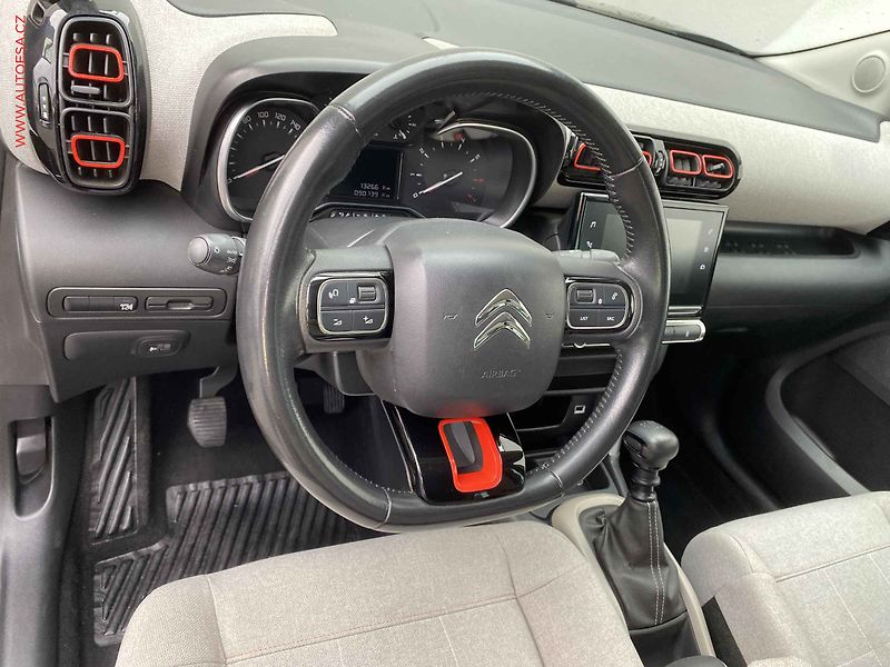 Citroën C3 Aircross (2020) 1.2 PT, Shine, navi, kamera - fotka 12 z 16