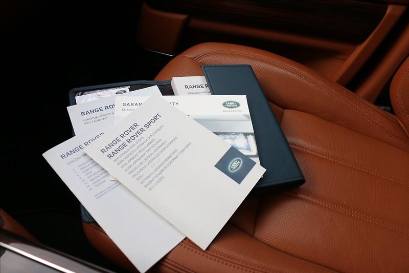 Land Rover Range Rover 4,4 1.Maj. ČR. Autobiography - fotka 53 z 57