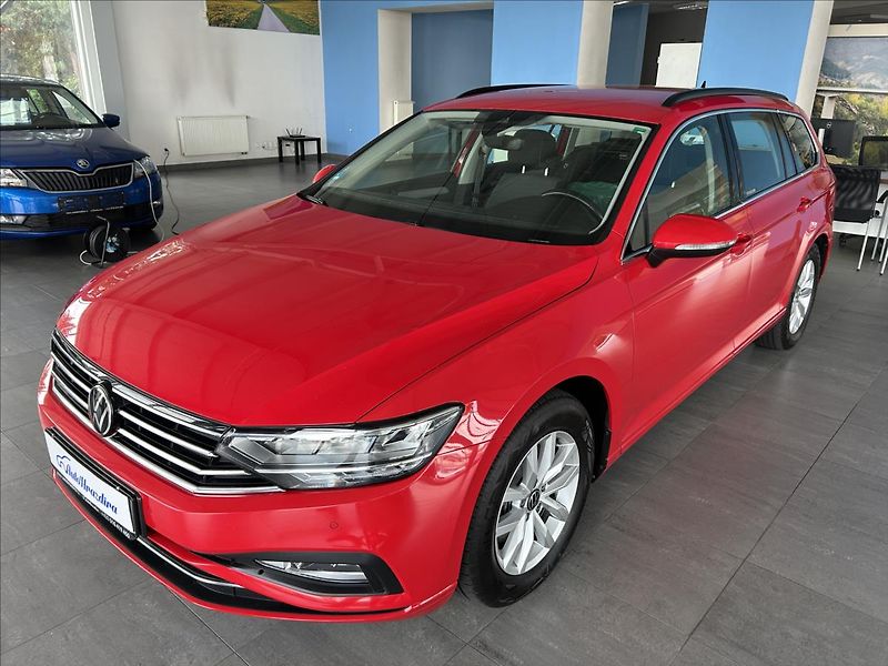 Volkswagen Passat 2,0   TDI 90kW,DSG,SERVISKA,AC - fotka 3 z 33