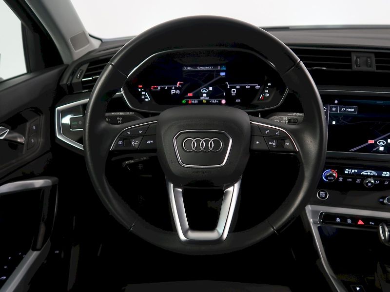 Audi Q3 (2023) S-LINE 1.5TSI 110KW AUTOMAT - fotka 17 z 39