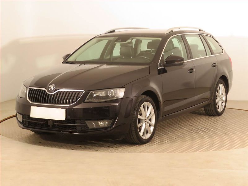Škoda Octavia (2016) 1.6 TDI, Serv.kniha, Kůže - fotka 2 z 17