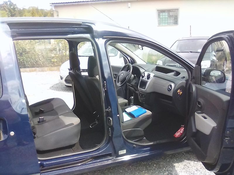 Dacia Dokker (2013) 1.6 MPi Ambiente, 1.majitel - fotka 23 z 31