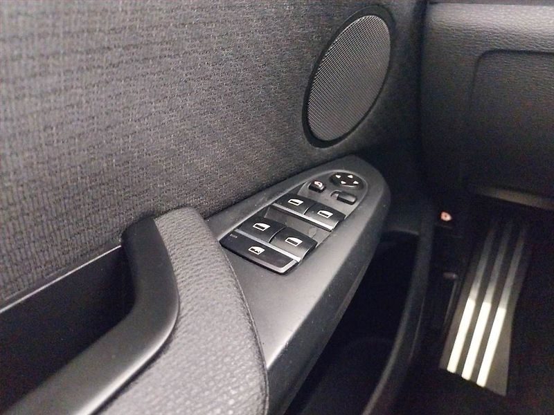 BMW X3 (2011) xDrive20d, 4X4, Automat - fotka 18 z 19