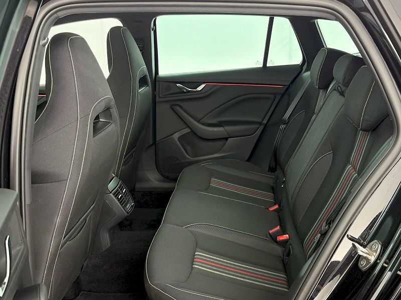 Škoda Scala (2025) DSG 1.0TSI 85kW Monte Carlo - fotka 8 z 33