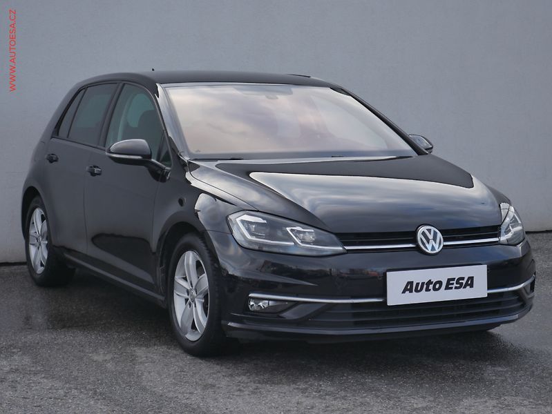 Volkswagen Golf (2018) 1.4 TSI, ČR, LED, AC - fotografie inzerátu