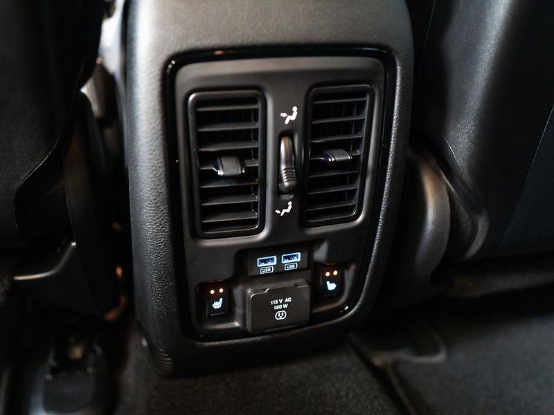 Dodge Durango (2026) 5.7 G/T Premium V8 Tow N Go - fotka 34 z 40