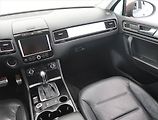 Volkswagen Touareg (2011) 3.0 TDI, 4X4, Automat - náhled 8