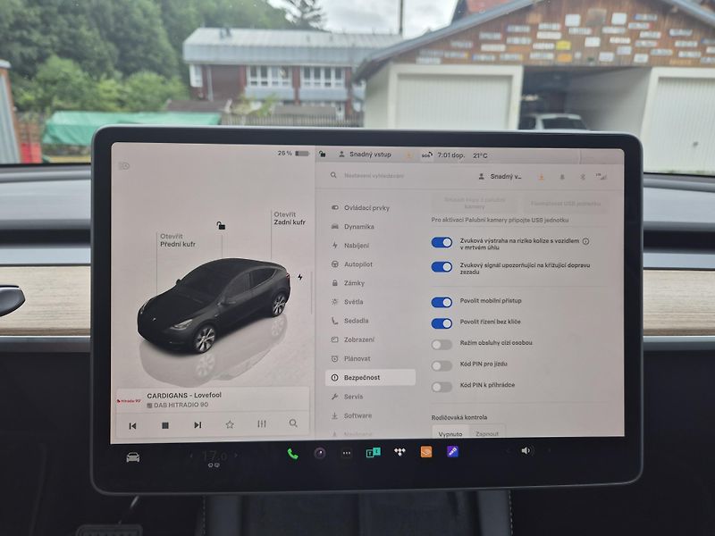 Tesla Model Y LONG RANGE DUAL MOTOR TZ 89 % - fotka 25 z 48