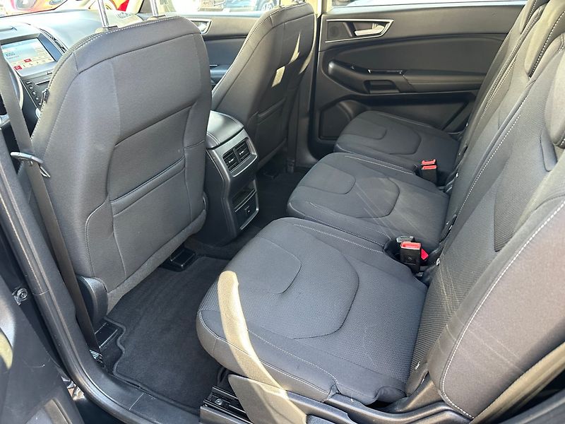 Ford S-MAX (2016) 2,0TDCI154kw Bi-Turbo Titanium - fotka 13 z 29
