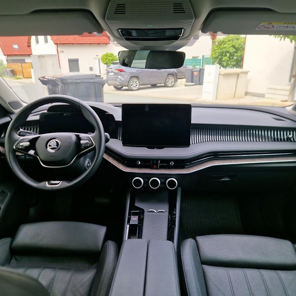 Škoda Superb (2024) L&K, Nez. top. Kanton, 4x4, - fotka 12 z 16