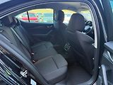 Škoda Octavia Selection 2.0 TDI 110kw DSG - náhled 23