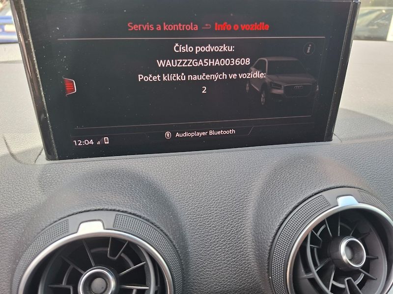 Audi Q2 (2016) 2.0TDI 140kW 7A QUATTRO S-LINE - fotka 21 z 47