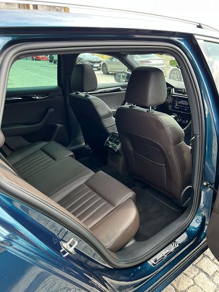 Škoda Superb (2018) - fotka 9 z 12