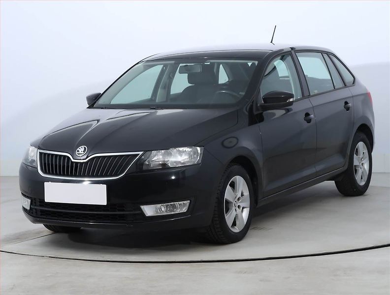 Škoda Rapid (2015) Spaceback 1.2 TSI - fotka 2 z 19