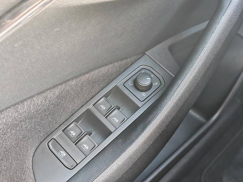Škoda Kamiq Style 7DSG 1,0TSI - fotka 19 z 22