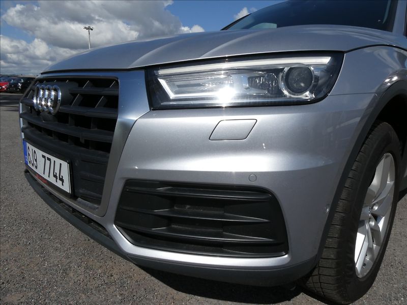 Audi Q5 2,0 TDi 120kW quattro,po servi - fotka 4 z 46