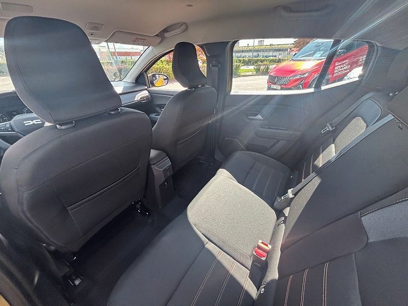 Dacia Sandero (2026) Stepway Expression Eco-G 120 - fotka 10 z 12