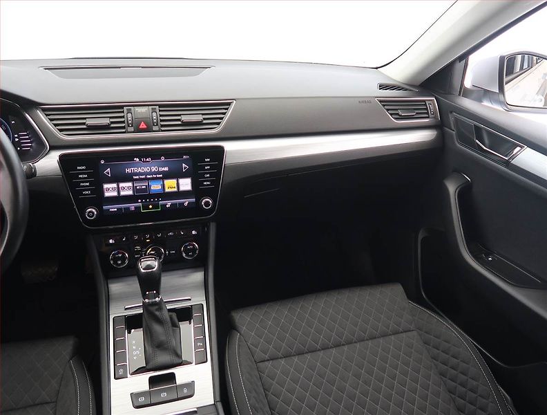 Škoda Superb (2022) Ambition 2.0 TDI, Automat - fotka 8 z 23