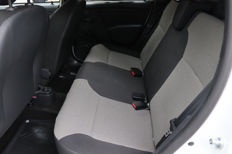 Dacia Duster 1.5dCi 1. MAJITEL JAKO NOVÉ - fotka 35 z 49