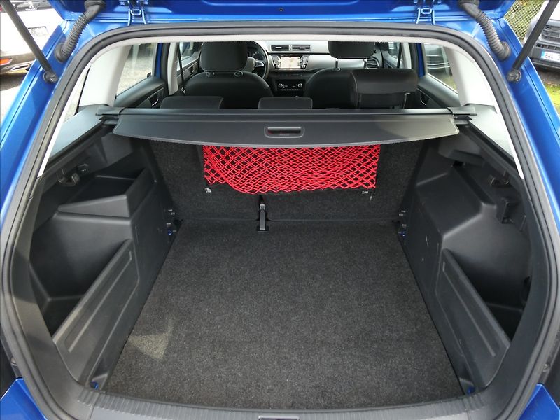 Škoda Fabia 1,0 TSi 81kW STYLE,ČR,navigace - fotka 21 z 39