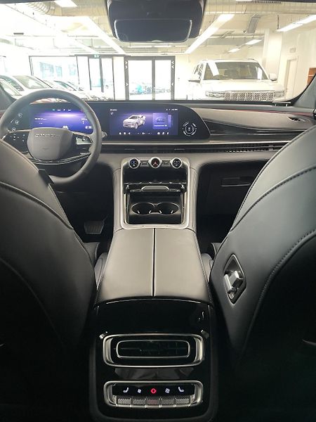 Omoda 9 (2025) Omoda 9 PHEV Premium  - fotka 32 z 56