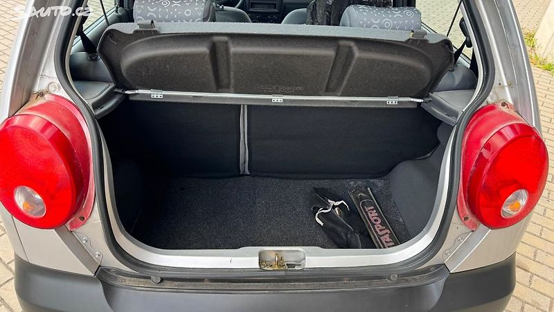 Chevrolet Spark (2005) 0.8i, 38kw Původ ČR 1 maj. - fotka 11 z 17
