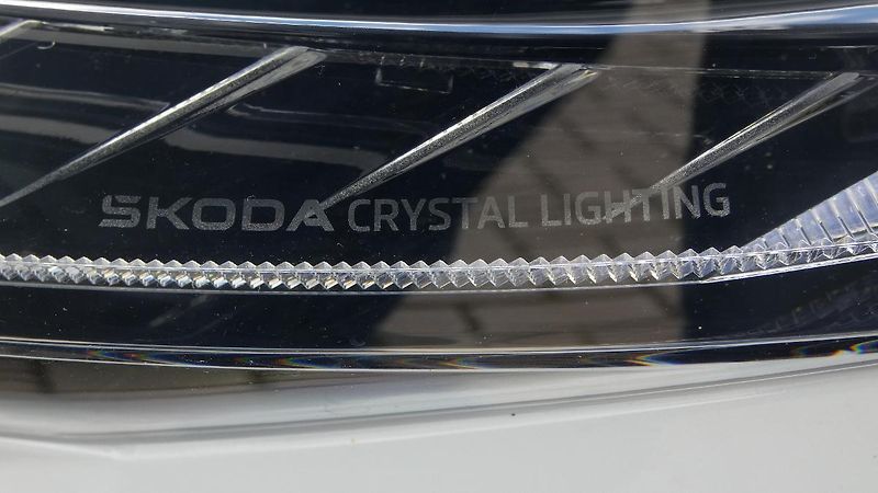 Škoda Scala 1,5TSI DSG Monte Carlo - fotka 23 z 25