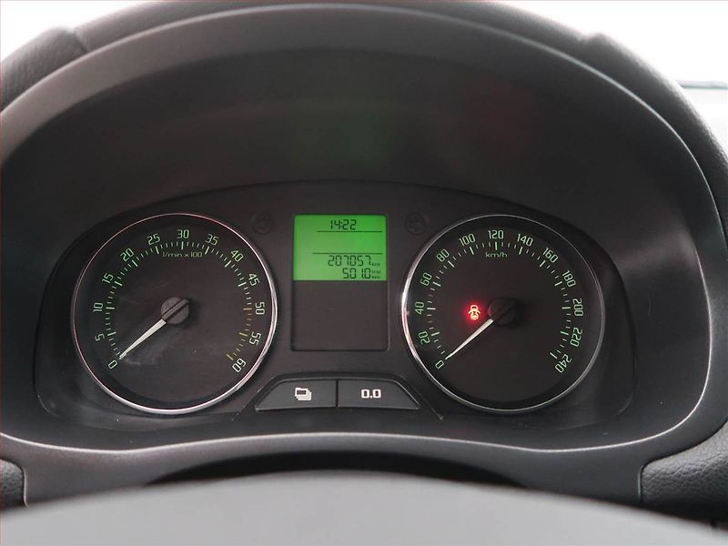 Škoda Roomster (2011) Style 1.6 TDI, Serv.kniha - fotka 11 z 16