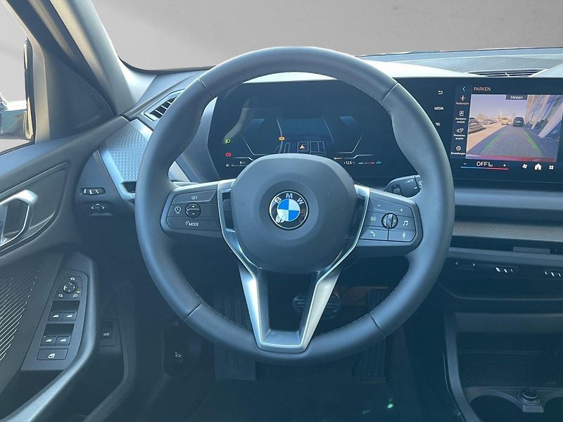BMW Řada 1 120 M-Sport DrivAsist ParkAsis - fotka 11 z 18