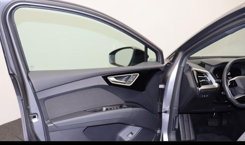 Audi Q4 e-tron  50 quattro S-LINE 21