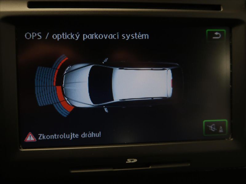 Škoda Octavia 2,0 TDI CR RS Combi NEZ. TOPEN - fotka 23 z 36