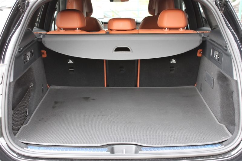 Mercedes-Benz GLC 3,0 450D  1MAJ,4x4,AMG-LINE - fotka 37 z 48