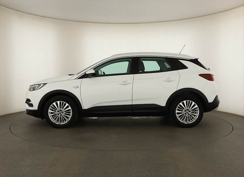 Opel Grandland X (2020) 1.2 Turbo, Automat, Serv.kniha - fotka 3 z 14