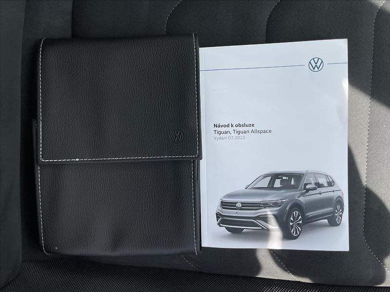Volkswagen Tiguan Allspace 1,5 TSI DSG Elegance LED+ACC - fotka 18 z 23